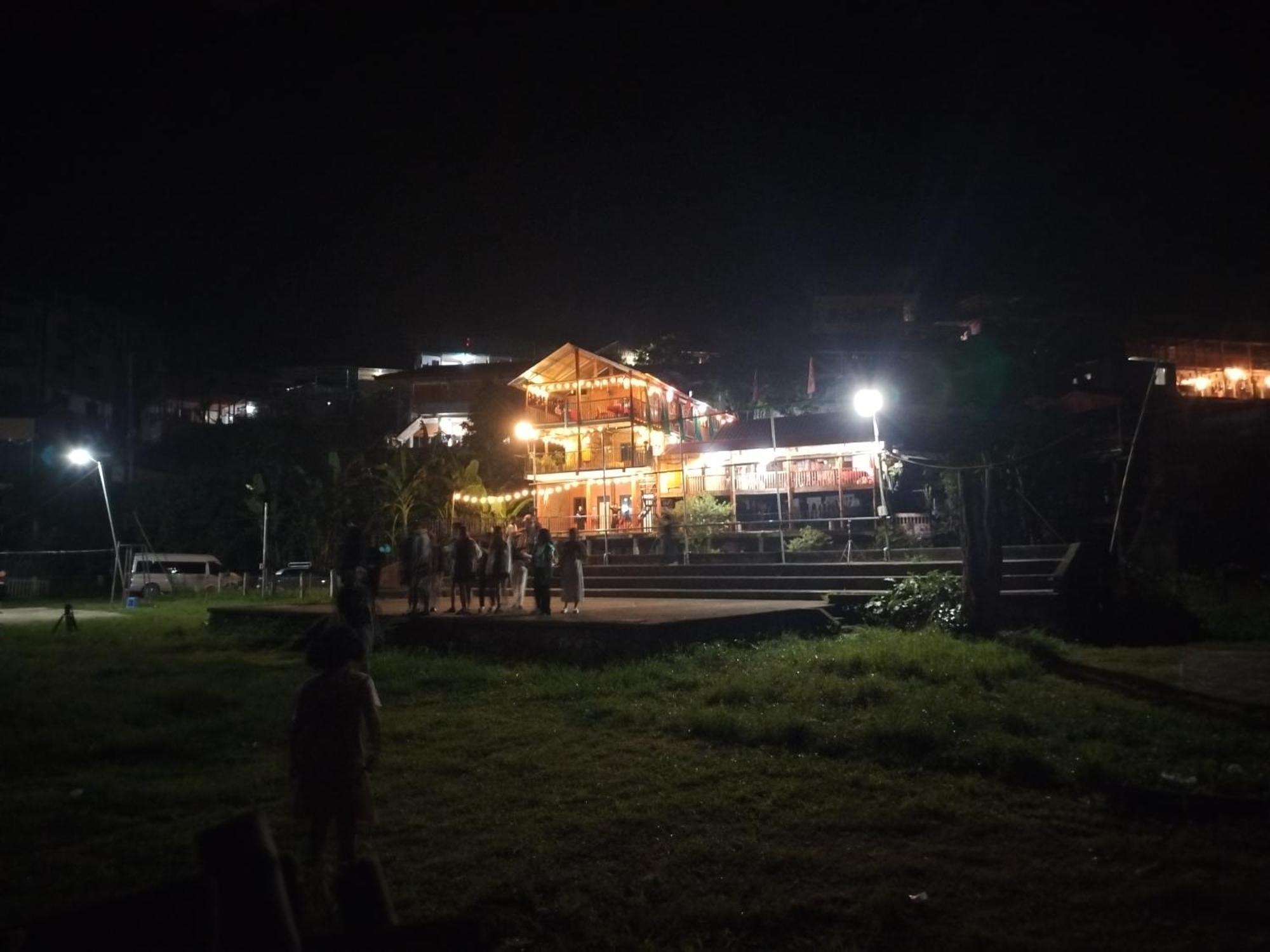 Tran Xuan Homestay Ba Be Bagian luar foto