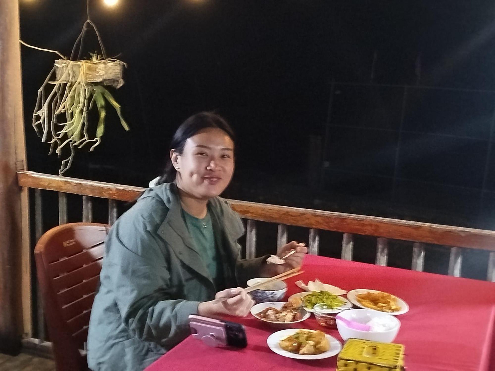 Tran Xuan Homestay Ba Be Bagian luar foto