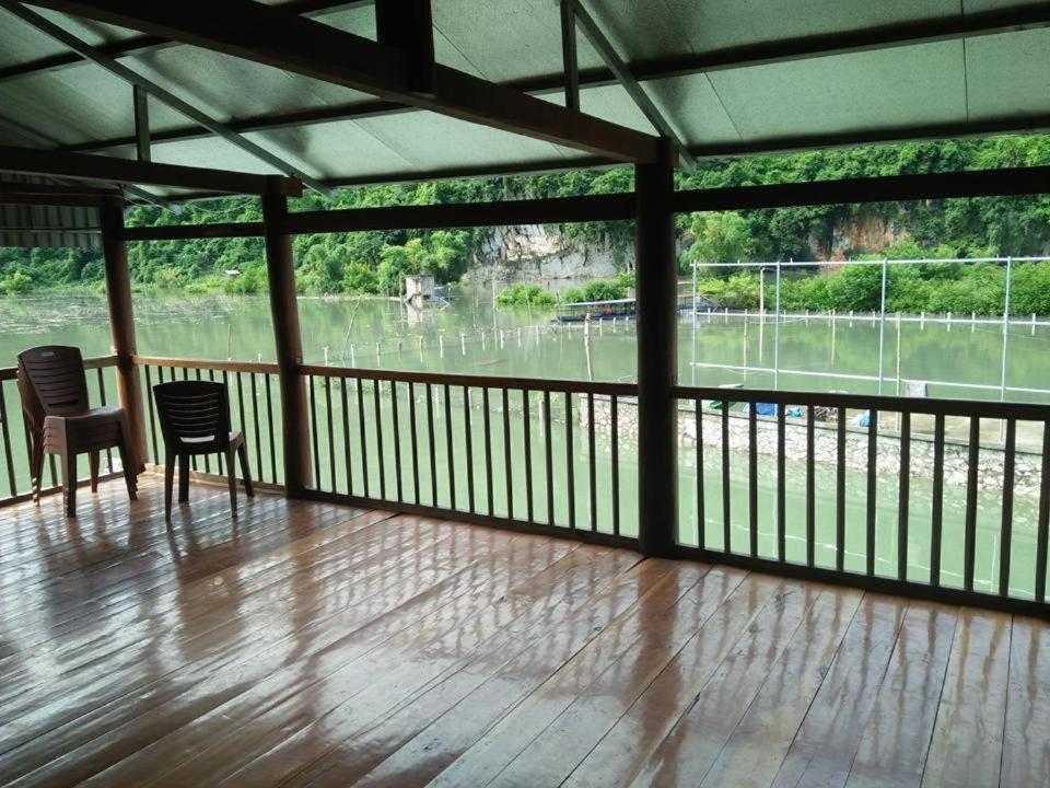 Tran Xuan Homestay Ba Be Bagian luar foto